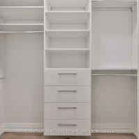 618-20-scrivener-square-toronto-C12051820-15