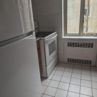 the-dorchester-150-farnham-ave-kitchen