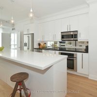 Kicthen 20 Scrivener Sq 801 C5238891