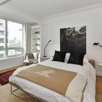 Bedroom 20 Scrivener Sq