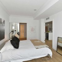 Bedroom 20 Scrivener Sq