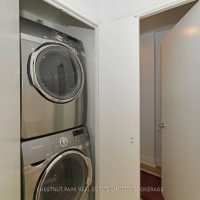 Washing Machine and Dryer 20 Scrivener Sq 801 C5238891