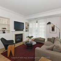 Living Room 20 Scrivener Sq 801 C5238891