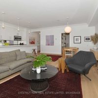 Living Room2 20 Scrivener Sq 801 C5238891